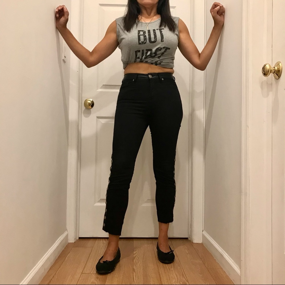 WND black skinny Jean with side slit. Size S. EUC.